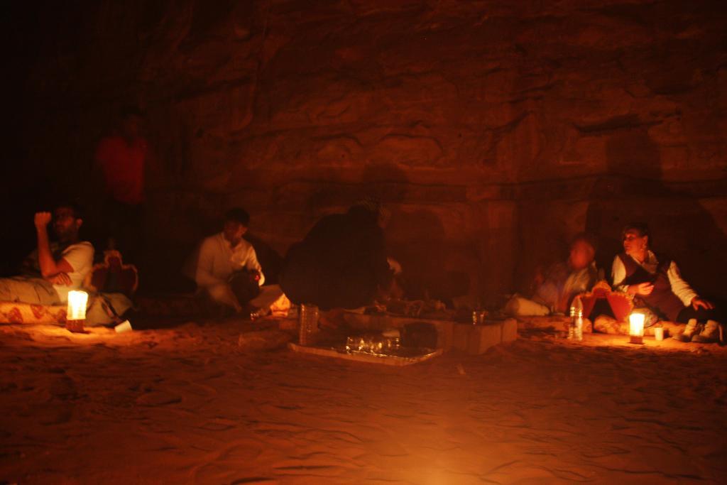 Wadi Rum Sleep Under The Stars Exterior photo